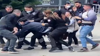 Hastane önünde dört kuzen birbirine girdi