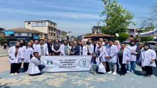 Hemşirelik Haftasında sağlık taraması yaptılar