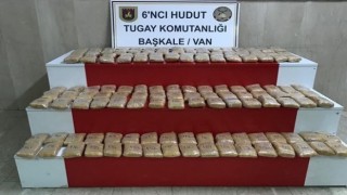 Hudut Kartalları Van sınırında 72 kilo 457 gram eroin ele geçirdi