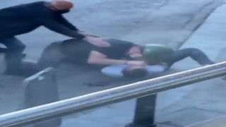 İETT şoförü ile motokuryenin yol verme kavgası kamerada