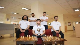 İEÜlü satranççılar Türkiye ikincisi