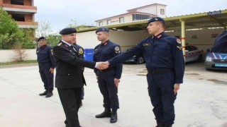 İl Jandarma Komutanından askerlere ve şehit ailesine bayram ziyareti