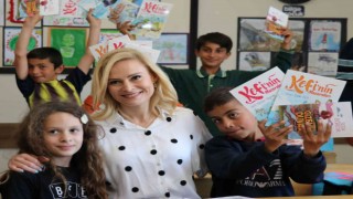 İnci kefali aşkıyla yazdığı kitapları Vanlı çocuklarla buluşturdu