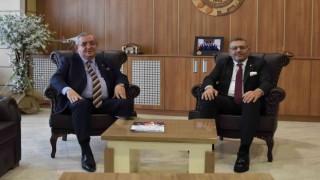 İşadamı Reşat Erdoğandan Başkan Sadıkoğluna ziyaret