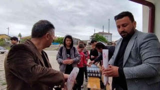 İsmini açıklamadı, tüm okula döner ikram etti