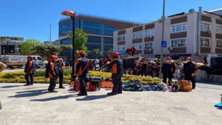 İstanbulda dev deprem tatbikatı: Senaryo gereği İstanbul 7.5 büyüklüğünde depremle sallandı