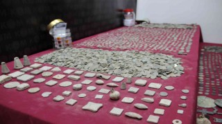 İzmir polisinden tarihi eser kaçakçlarına darbe