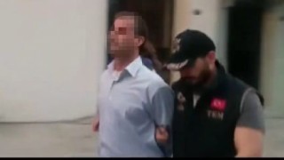 İzmirde FETÖnün hücre evlerine baskın: 21 gözaltı