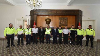 Jandarma ve emniyetin başarılı trafik personelleri ödüllendirildi