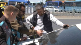 Kadıköyde emniyet kemeri takmayan taksiciler denetime takıldı