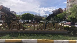 Kağızmanda park ve bahçelerin temizliği dikkat çekiyor