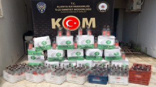 Kapalı otelin gizli bölmesinde sahte alkol ele geçirildi
