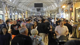 Kapalıçarşıya turist akını