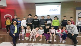 Karacabeyde öğrencilere afet farkındalık eğitimi verildi