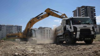 Karaköprüde üstyapı ve yol çalışmaları sürüyor