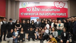 Kayapınar 1. Liseler Arası Tiyatro Şenliği coşkuyla sona erdi