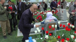 Kayseri protokolünden şehitliğe bayram ziyareti