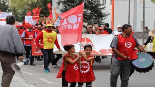 Kayseride 1 Mayıs kutlandı