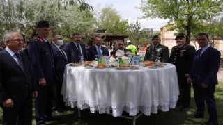 Kayseride protokol bayramlaştı