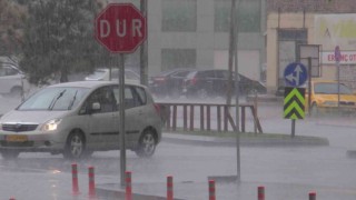 Kayseride sağanak yağış etkili oldu