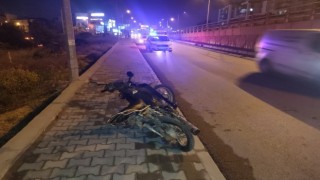 Kaza yapan motosiklet sürücüsü hayatını kaybetti
