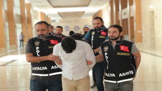 Kendilerini savcı olarak tanıtan dolandırıcılar yakalandı