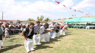 Kepez Belediye Başkanı Tütüncü, Beğiş Yaylasında pilav şenliğine katıldı