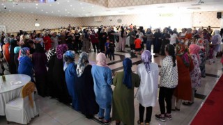 Kestelli kadınlar gönüllerince eğlendi