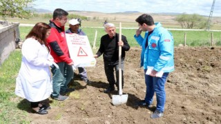 Kırsalda yaşayan vatandaşlar keneye karşı bilgilendirildi