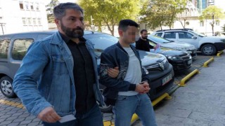 Kız arkadaşıyla gezdiği gerekçesiyle bir kişiyi vuran genç tutuklandı