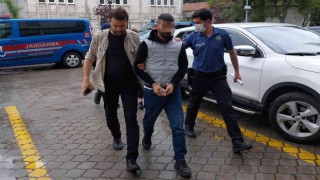 Kız meselesi tartışmasında bir kişiyi bıçaklayan genç tutuklandı