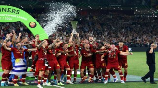 Konferans Liginin ilk şampiyonu Roma