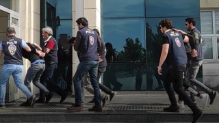 Konyada internetten yasa dışı bahis oynatan 3 kişi yakalandı