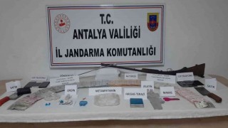 Köpek kulübesinden bile uyuşturucu çıktı
