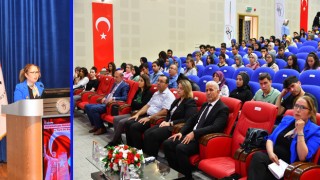 Korkut Ata Üniversitesi’nde “Türk Dil bayramı” konferansı düzenlendi