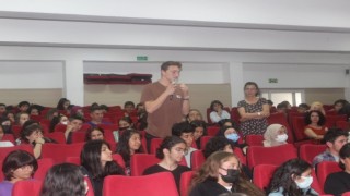 Köyceğizde yazar Semih Gümüş öğrencilerle buluştu