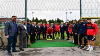 Kritik maç öncesi Gaziantep Futbol Kulübüne moral ziyareti