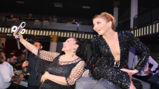 Kuşadasına ünlü yağmaya başladı