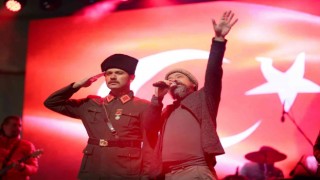 Kütahyada Feridun Düzağaç konseri