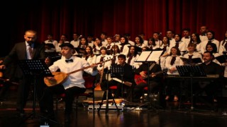 Lise öğrencileri konser düzenledi