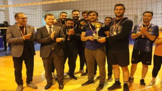 Malazgirtte ‘Kurumlar Arası Voleybol Turnuvasının şampiyonu belli oldu