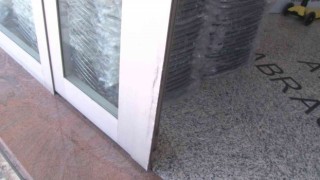 Maltepede pes dedirten hırsızlık kamerada: İş yerini soyamayınca araçtaki malzemeleri çaldılar