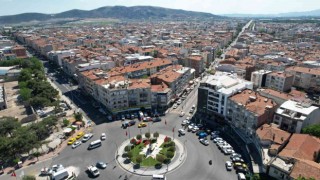 Manisa Büyükşehir Belediyesi Akhisara prestij cadde kazandırdı