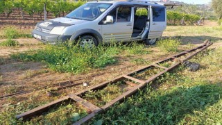 Manisada üzüm bağından hırsızlık yapan şüpheliler yakalandı
