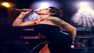 Melek Mosso, festivalde Mersinli hayranlarıyla buluşacak