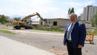 Melikgazide 600 e yakın metruk yapı yıkıldı