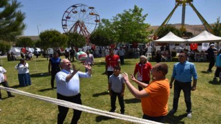 Menemen Farkındalık Spor ve Piknik Şenliği renkli geçti