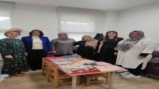 Minik ellerden yüreklere dokunan hareket