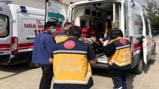 Motosiklet ile otomobil çarpıştı: 2 yaralı