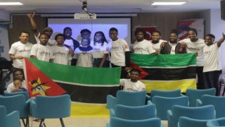 Mozambikli Başkan Danilo Eskişehirdeki Afrikalıları bir araya topladı